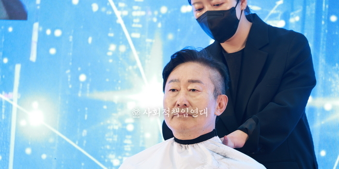 박범계 의원, 출판기념회서‘대전·충남 통합’촉구하며 전격 삭발… “패배주의 끊고 압도적 성장으로”